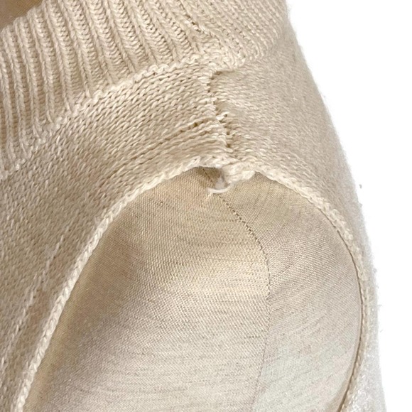 ASTR The Label Tunic Sweater Womens Sz LG Cream Sleeveless Mock Neck Side Slits - Picture 3 of 9